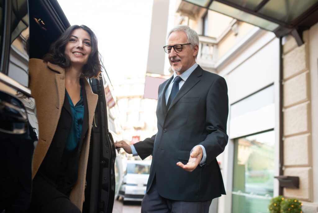 Tips to Stay Comfortable While Travelling | Elect Chauffeurs Tips to Stay Comfortable While Travelling | Elect Chauffeurs