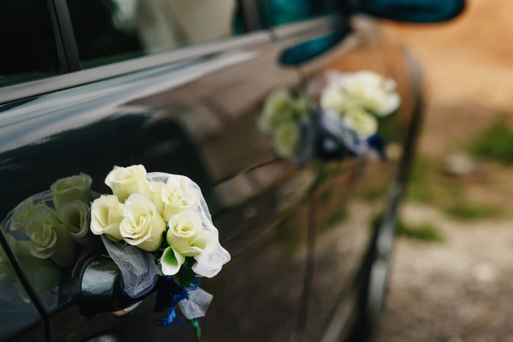How To Choose The Right Wedding Cars In Belfast | Elect Chauffeurs Choose Elect Chauffeurs' Wedding Cars in Belfast For A Unique Experience