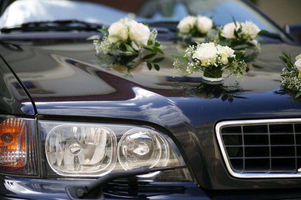 How To Choose The Right Wedding Cars In Belfast | Elect Chauffeurs What Types Of Wedding Cars Are Available In Belfast and County Antrim